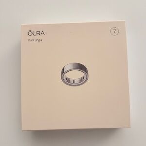 Oura Ring Gen 4 Size 7 Silver Brand new in box